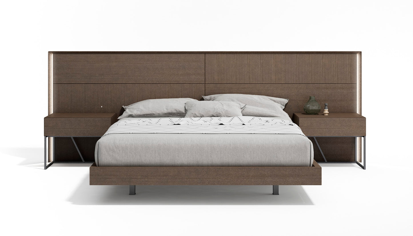 Almada King Bed in Ash